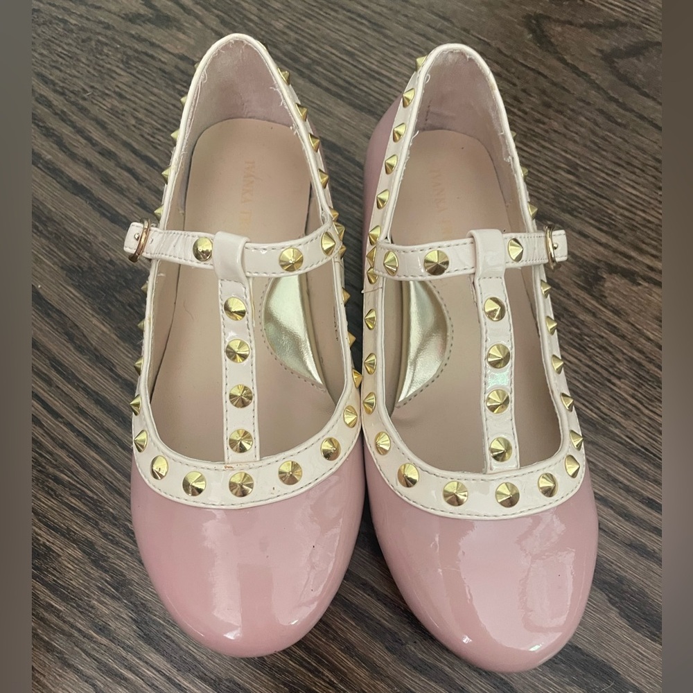Ivanka Trump Park Studded T-Strap Flats Size 1 🎀